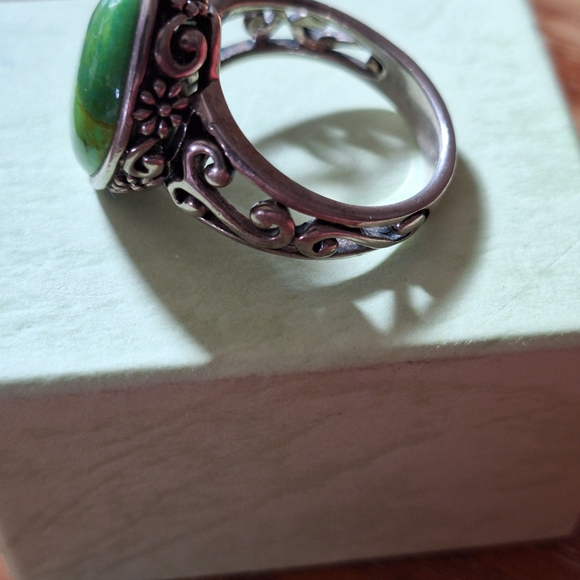 Barse Thai Green Turquoise & Silver Ring - Picture 4 of 11